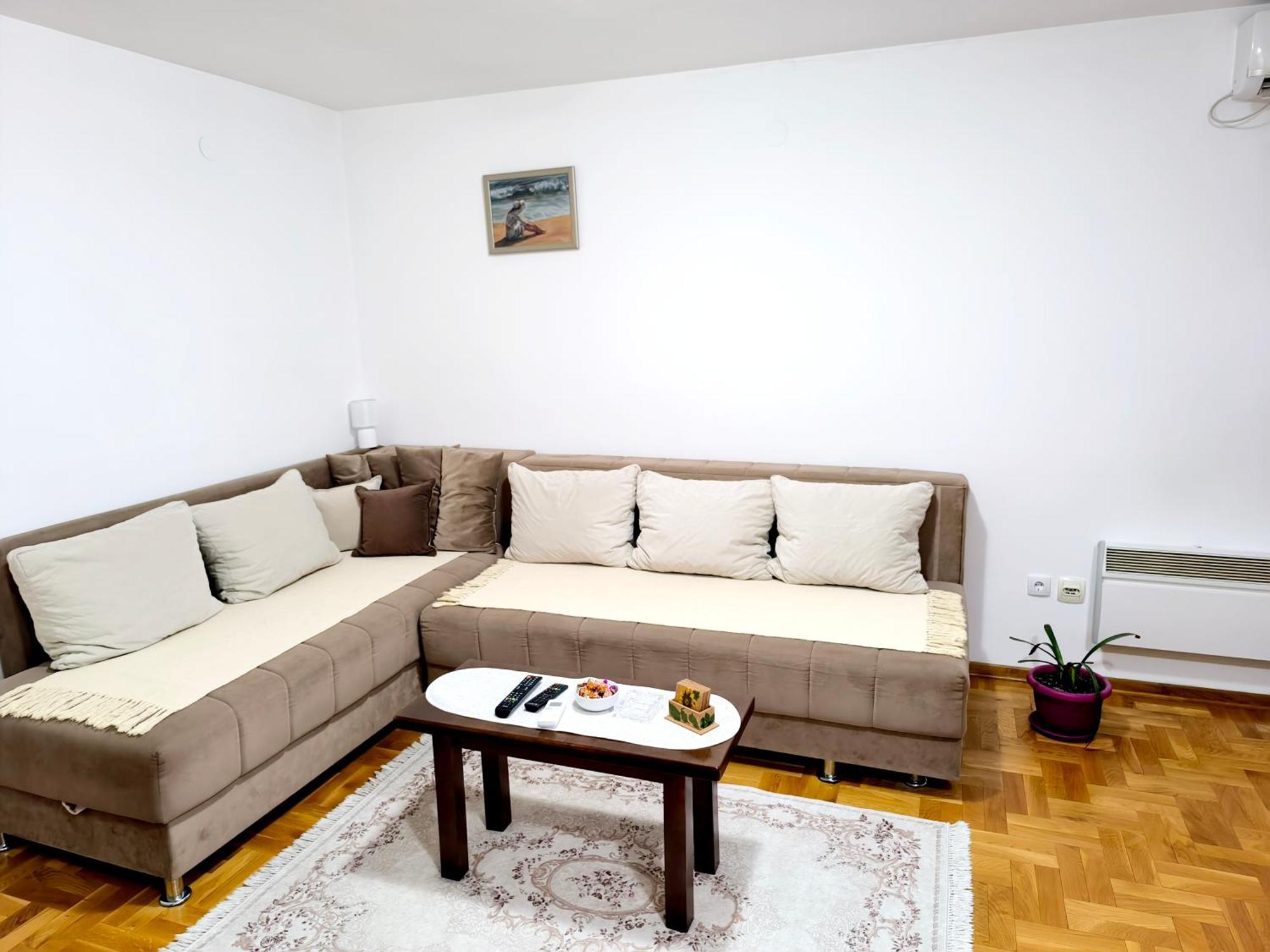 Apartment Laca Vrnjacka Banja Bagian luar foto