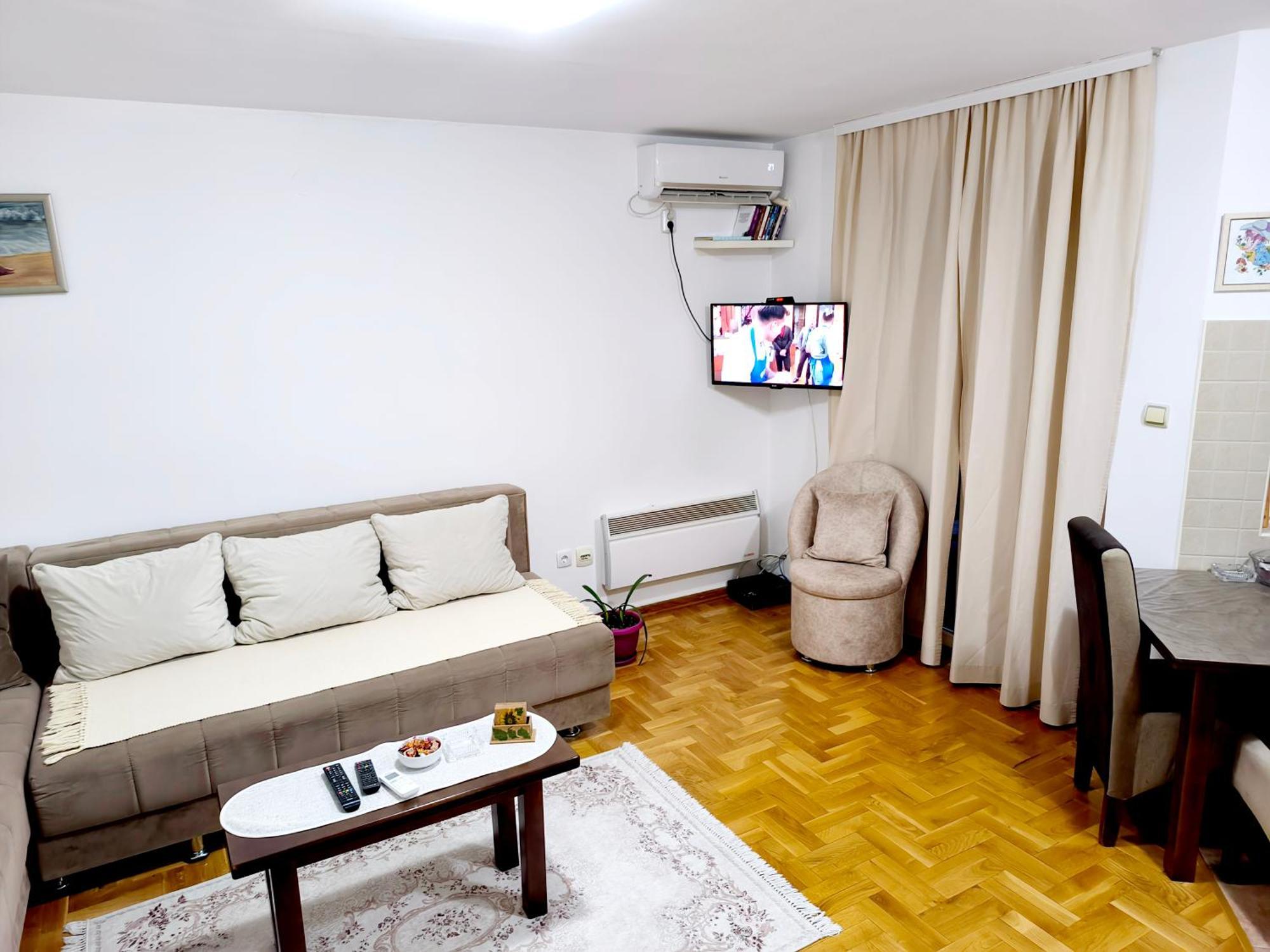 Apartment Laca Vrnjacka Banja Bagian luar foto